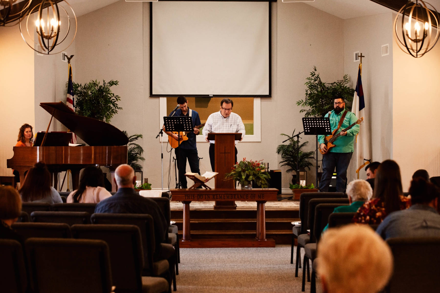 Sunday Morning Worship Service