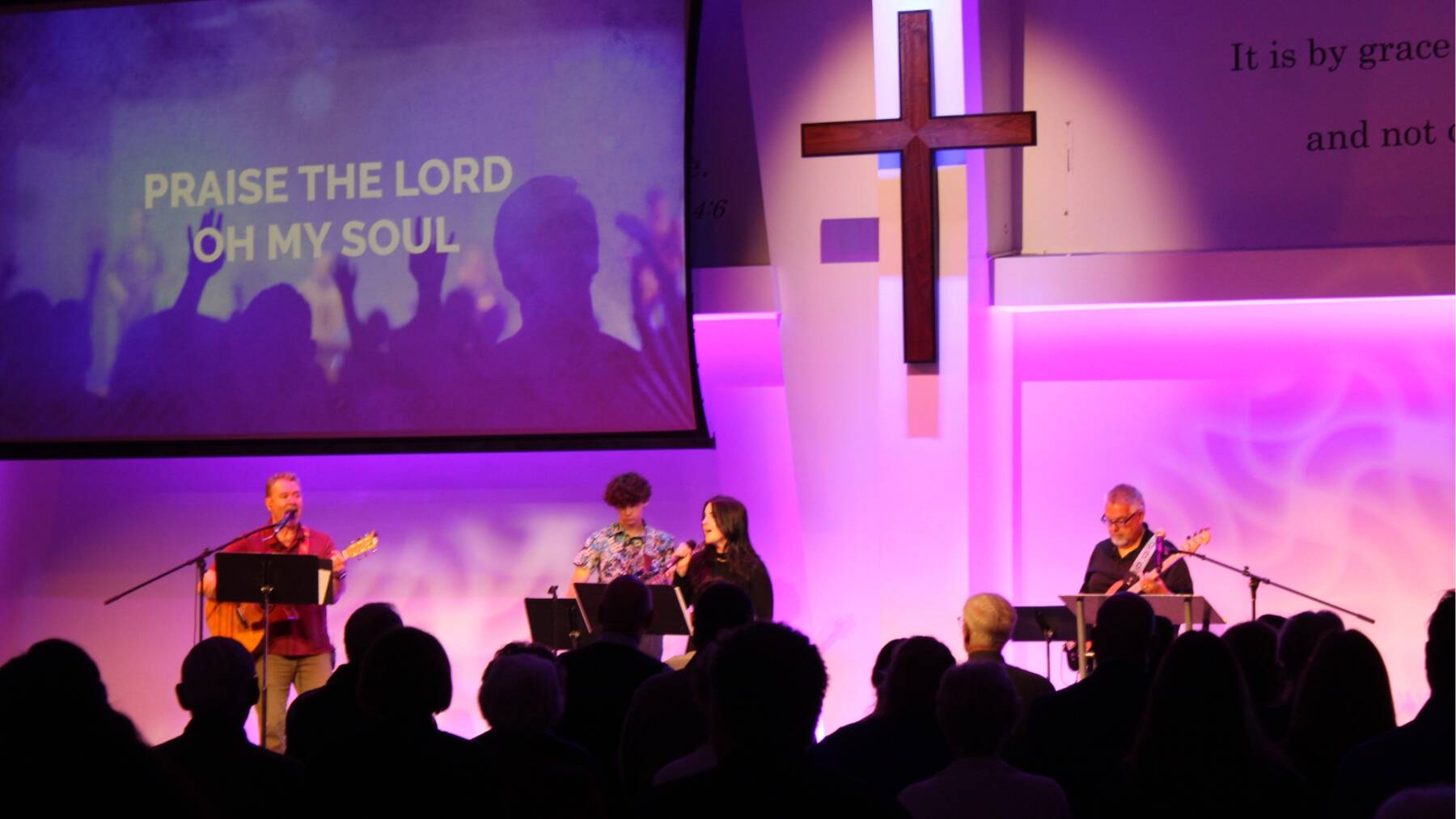 🎸 10:45 AM Contemporary Worship 🙌